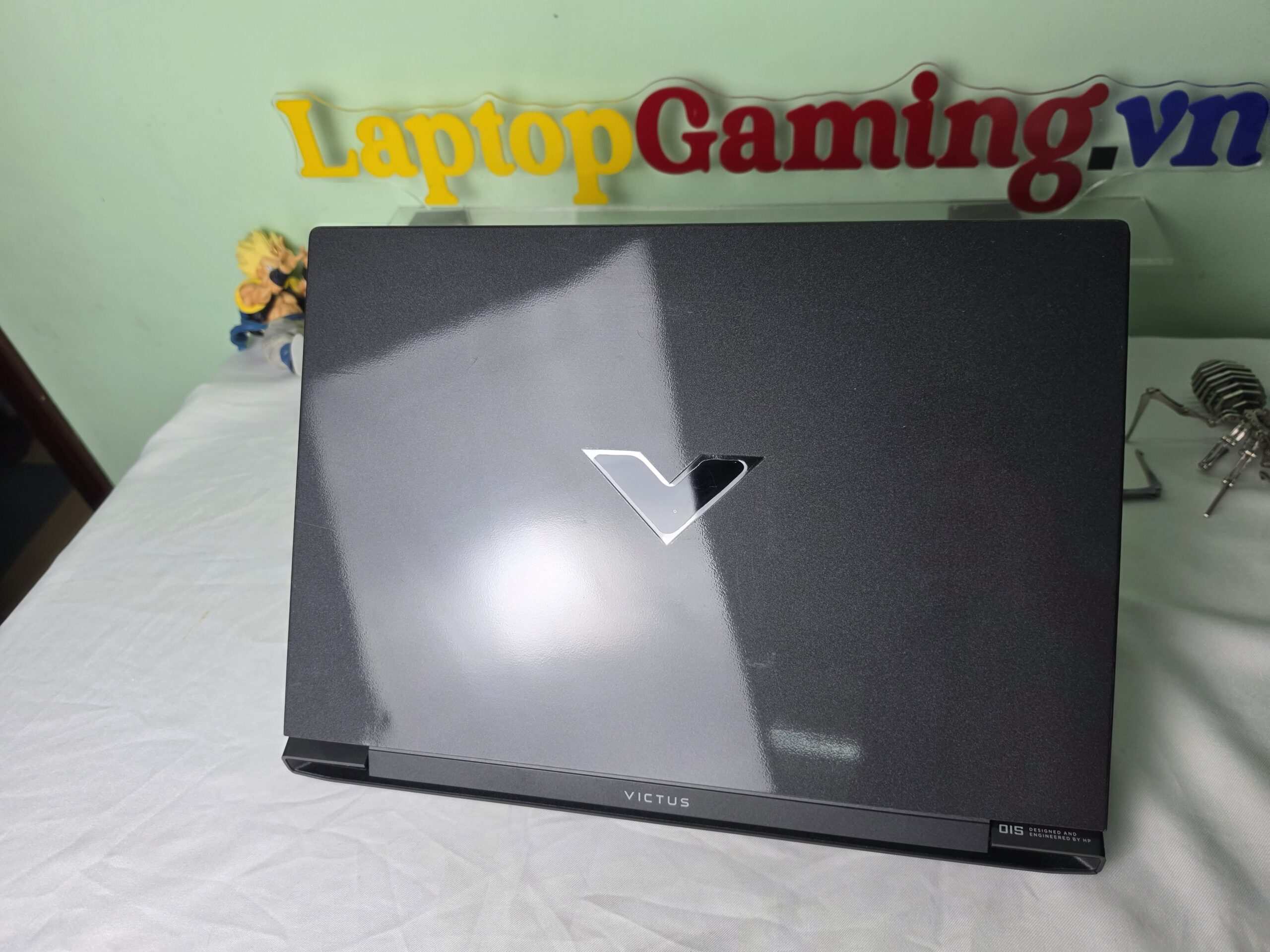 Laptop HP Gaming VICTUS 15 fa2731TX - B85LNPA i5-13420H ,Ram 16G , RTX 3050 6G , zin tem hãng , full box, xài 161h, pin 51k/52k