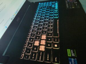 Laptop MSI Katana 15 B13VFK 676VN